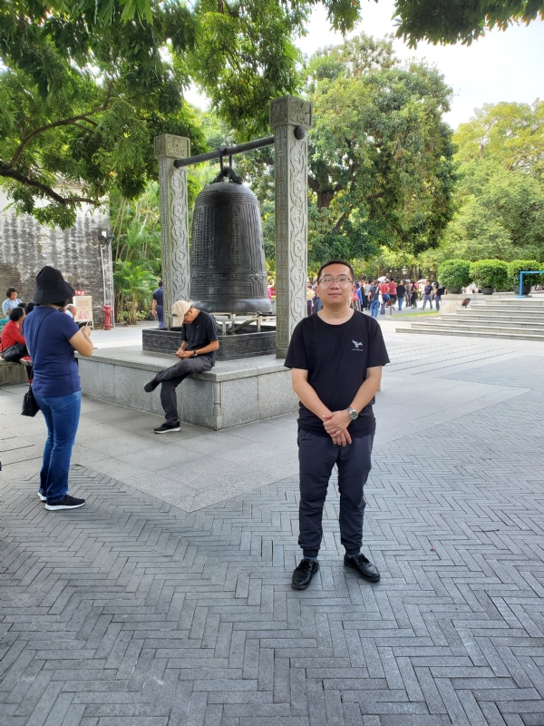 杨昊的第一张照片--驻马店相亲服务中心