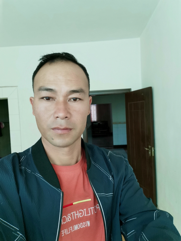 昊宇的第一张照片--驻马店相亲服务中心