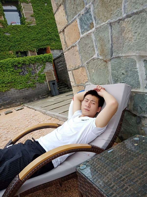 真心寻找另一半的第一张照片--驻马店相亲服务中心