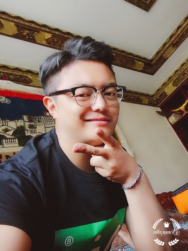 橙男的第四张照片--驻马店相亲服务中心