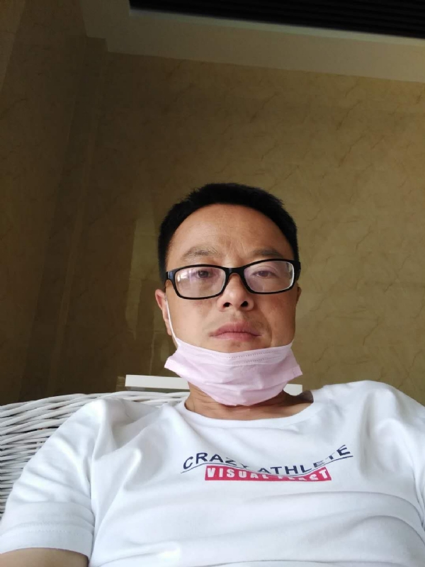 小马奔腾的第一张照片--驻马店相亲服务中心