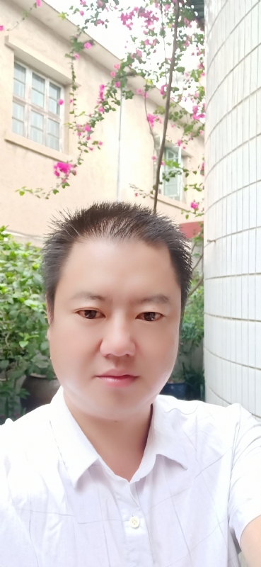 陈欢翔的第一张照片--驻马店相亲服务中心