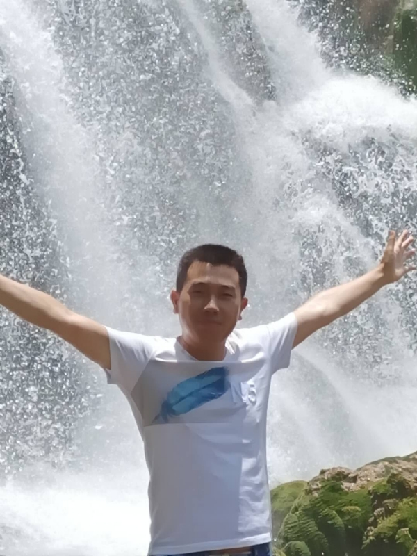 挪威森林的第一张照片--驻马店相亲服务中心