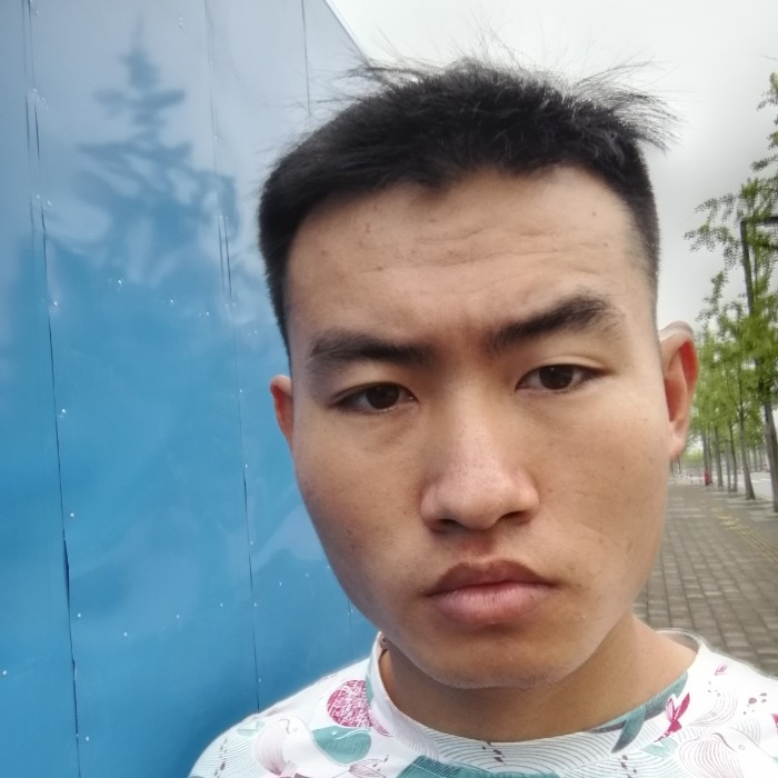 爱一个哦的第一张照片--驻马店相亲服务中心