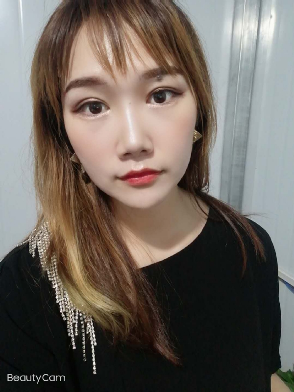 艾薇的第三张照片--驻马店相亲服务中心