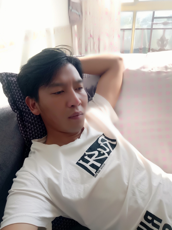 大通的第一张照片--驻马店相亲服务中心