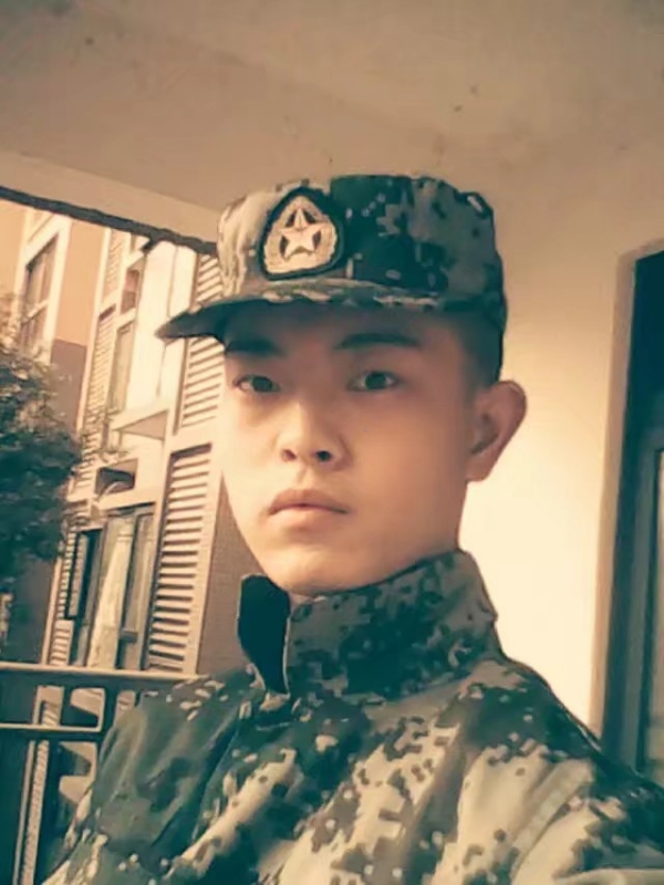 深情留给意中人aaaa的第一张照片--驻马店相亲服务中心