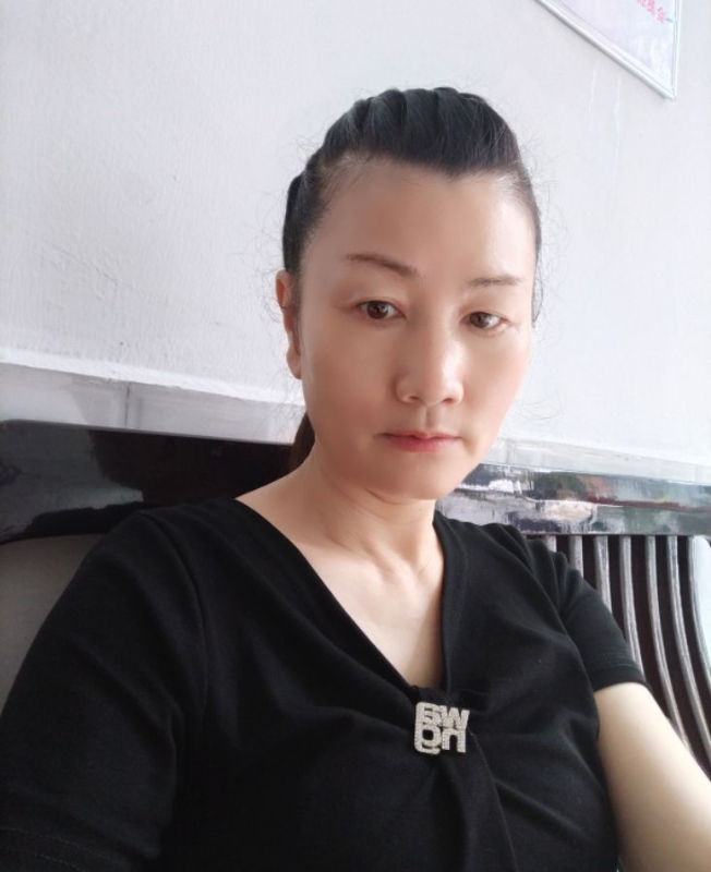 单只蝴蝶的第二张照片--驻马店相亲服务中心