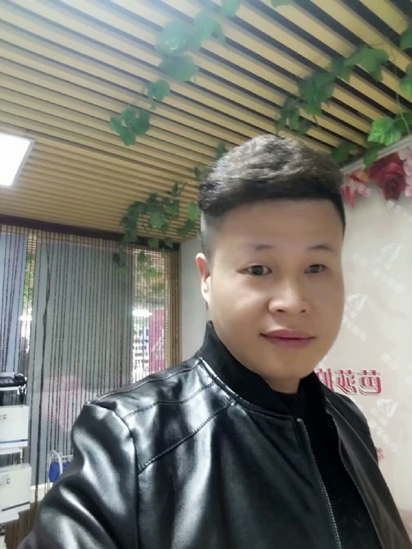 萧郎的第一张照片--驻马店相亲服务中心