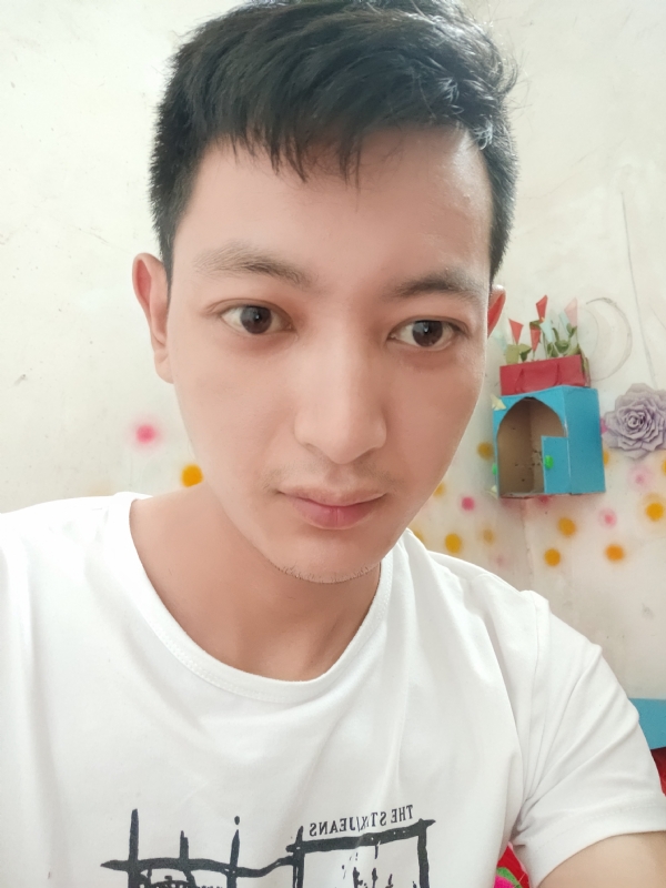 孙裕佳的第二张照片--驻马店相亲服务中心