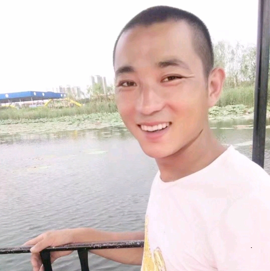 为你等候的第二张照片--驻马店相亲服务中心