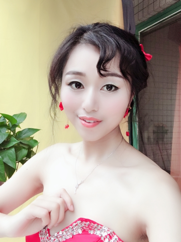 薇薇的第一张照片--驻马店相亲服务中心