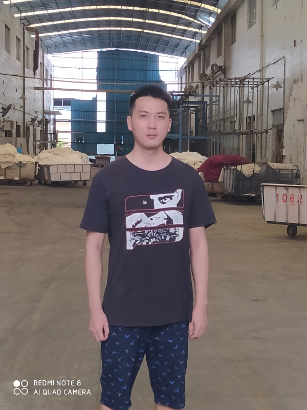 六月雨的第一张照片--驻马店相亲服务中心