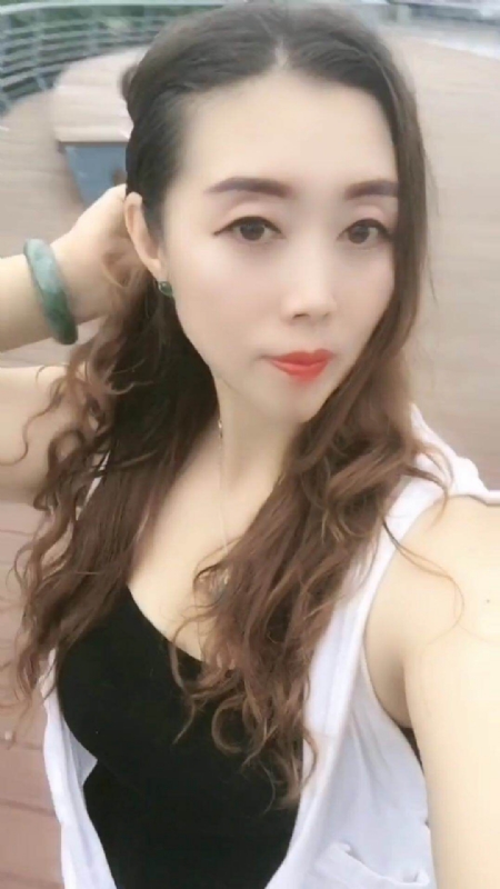 雨蝶的第三张照片--驻马店相亲服务中心