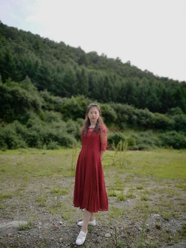 木槿的第七张照片--驻马店相亲服务中心