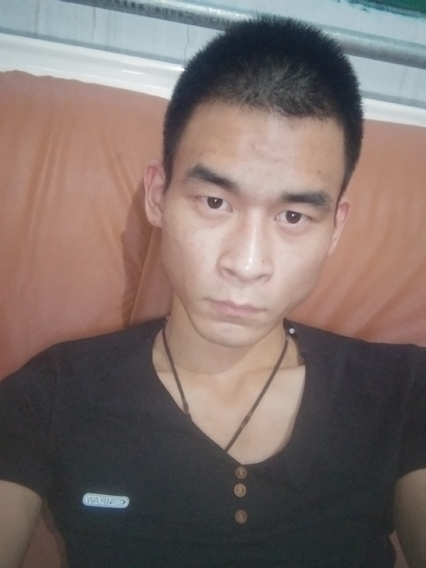 单身狗一枚的第一张照片--驻马店相亲服务中心