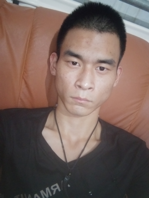 单身狗一枚的第三张照片--驻马店相亲服务中心