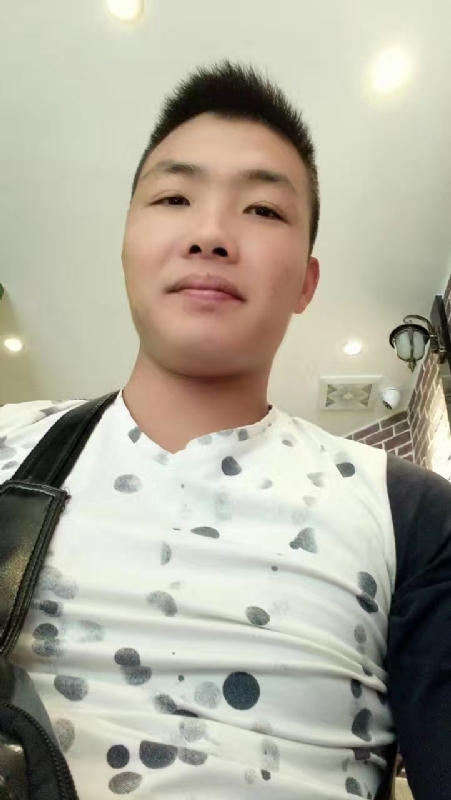 吃生蚝的小乖乖的第一张照片--驻马店相亲服务中心