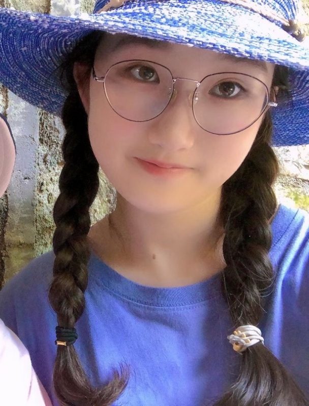 渴望爱情的第一张照片--驻马店相亲服务中心