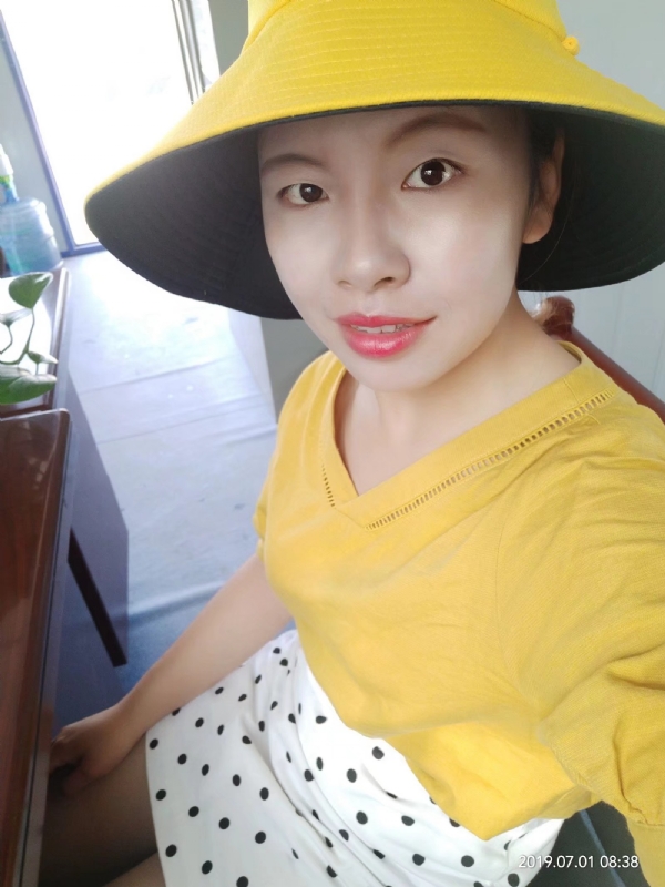 依若萱的第一张照片--驻马店相亲服务中心