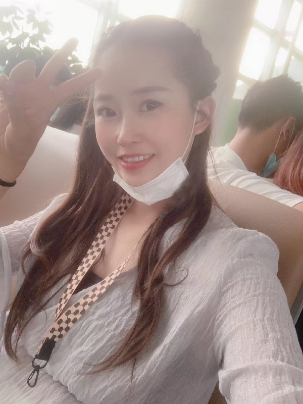 宁乙的第二张照片--驻马店相亲服务中心