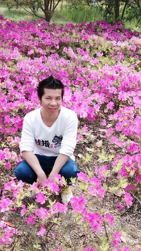 云淡风轻的第一张照片--驻马店相亲服务中心