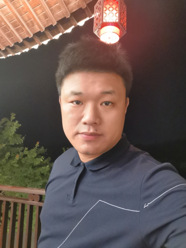 耿直boy的第一张照片--驻马店相亲服务中心