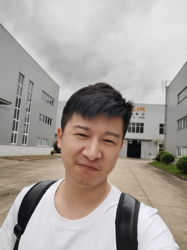 二叔的第二张照片--驻马店相亲服务中心