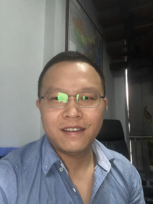 小吴的第一张照片--驻马店相亲服务中心