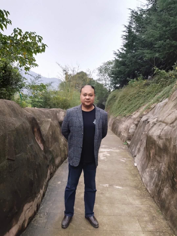 玉竹的第三张照片--驻马店相亲服务中心