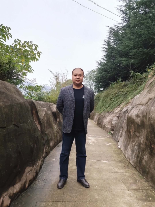 玉竹的第四张照片--驻马店相亲服务中心