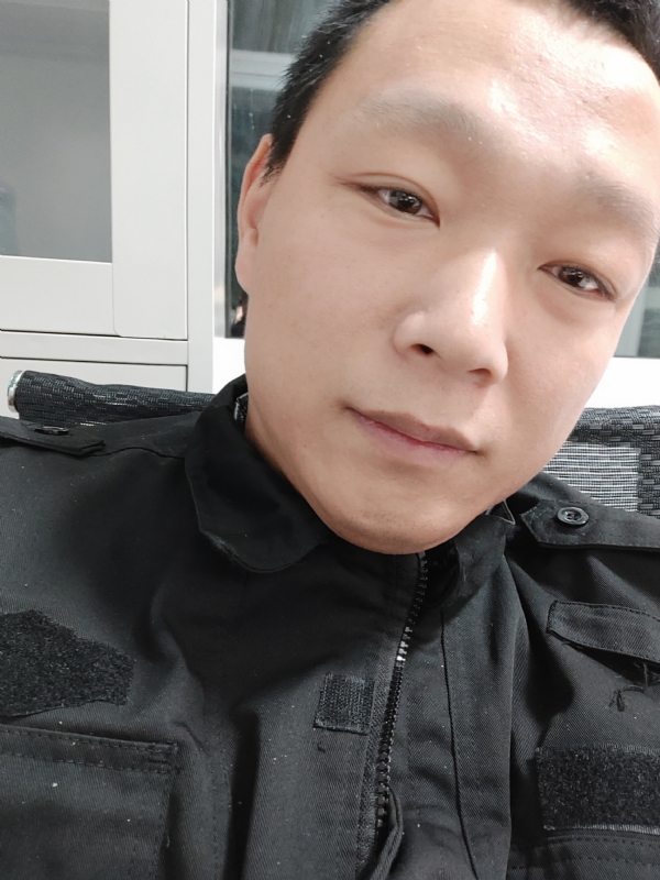 真实找人结婚的第二张照片--驻马店相亲服务中心