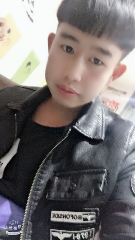 军绿色的第一张照片--驻马店相亲服务中心