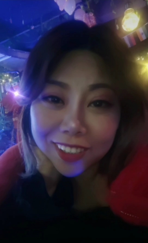 收快递的费仙女的第一张照片--驻马店相亲服务中心