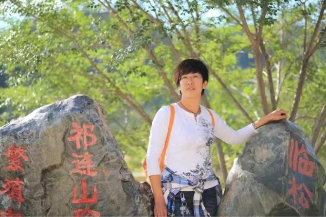 弱水河边青春草的第一张照片--驻马店相亲服务中心