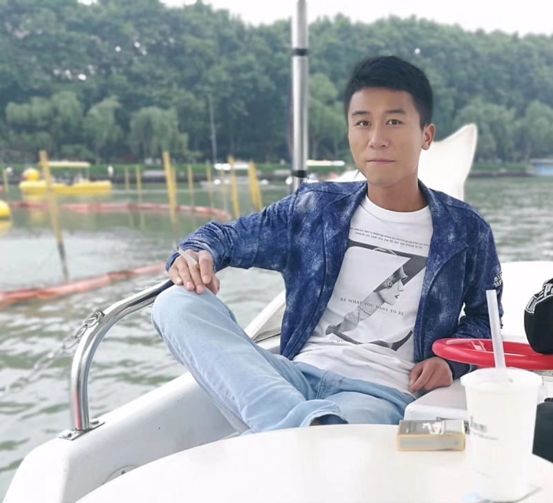 小熊微品的第一张照片--驻马店相亲服务中心