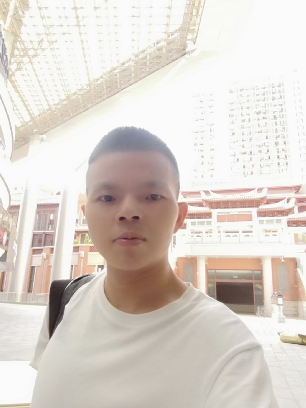 冰水加糖的第二张照片--驻马店相亲服务中心