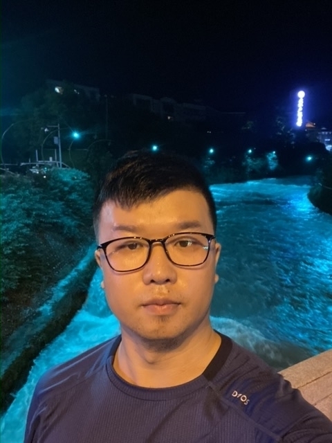 你在哪里的第一张照片--驻马店相亲服务中心