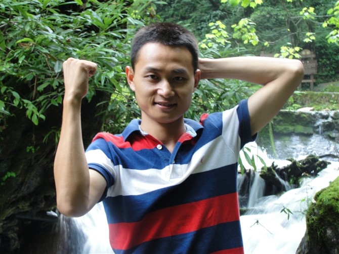 阿汤的第一张照片--驻马店相亲服务中心