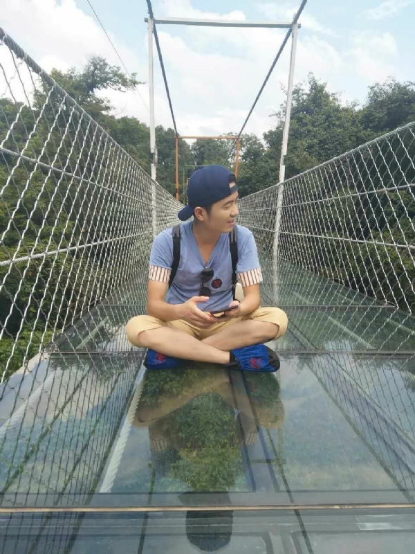 李青的第一张照片--驻马店相亲服务中心