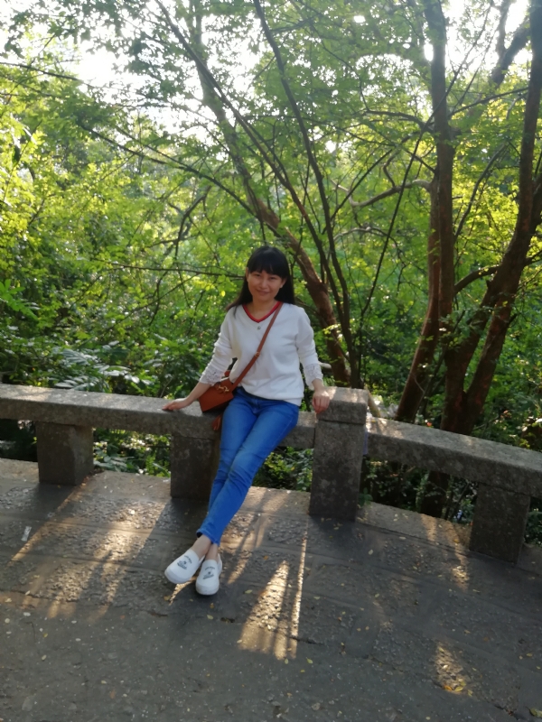 夏陌的第一张照片--驻马店相亲服务中心