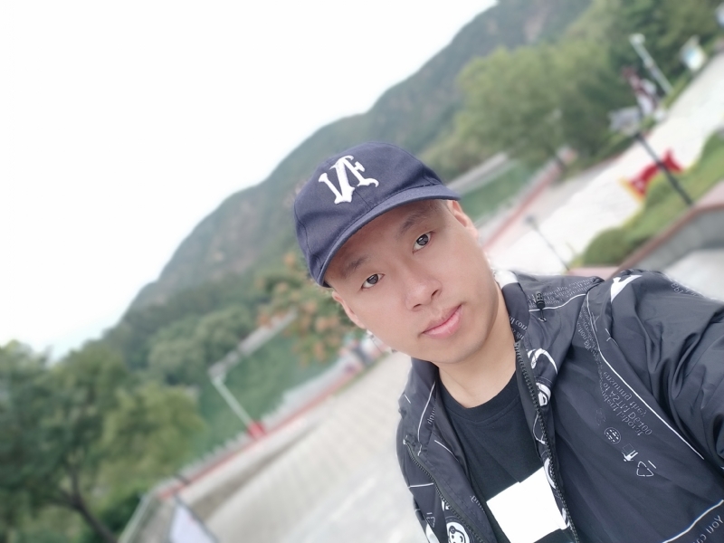 阳光的第一张照片--驻马店相亲服务中心