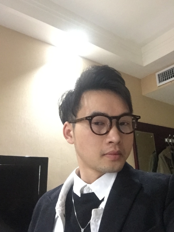 曾亮的第四张照片--驻马店相亲服务中心