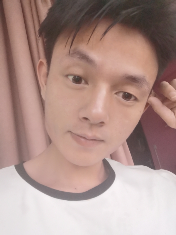 一一得一的第一张照片--驻马店相亲服务中心