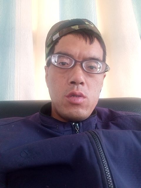 等待有缘人的第一张照片--驻马店相亲服务中心