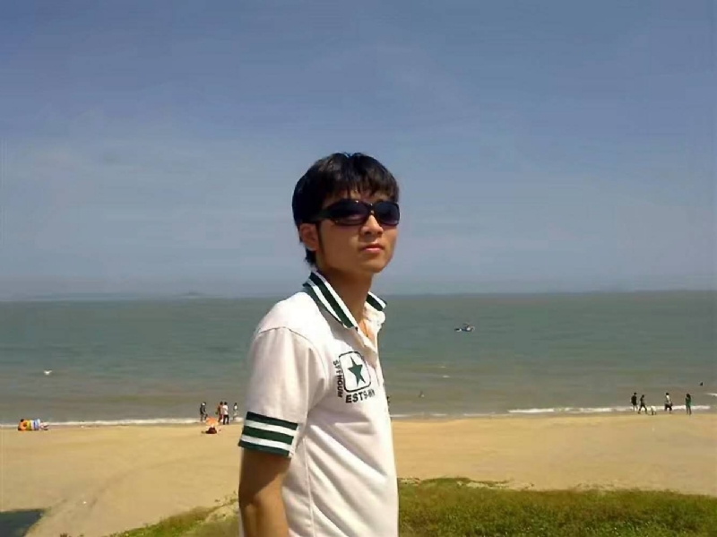 阿俊的第一张照片--驻马店相亲服务中心