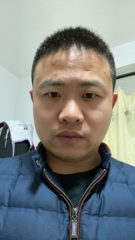 苹果的第一张照片--驻马店相亲服务中心