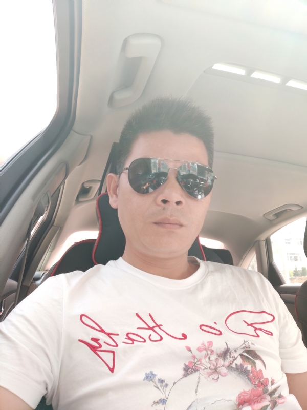 单身已久的第一张照片--驻马店相亲服务中心