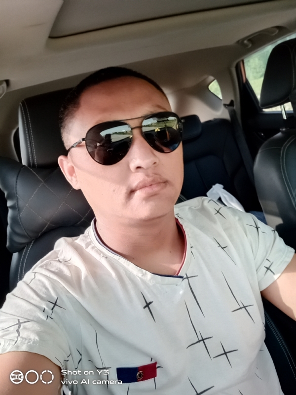 寻缘的第一张照片--驻马店相亲服务中心