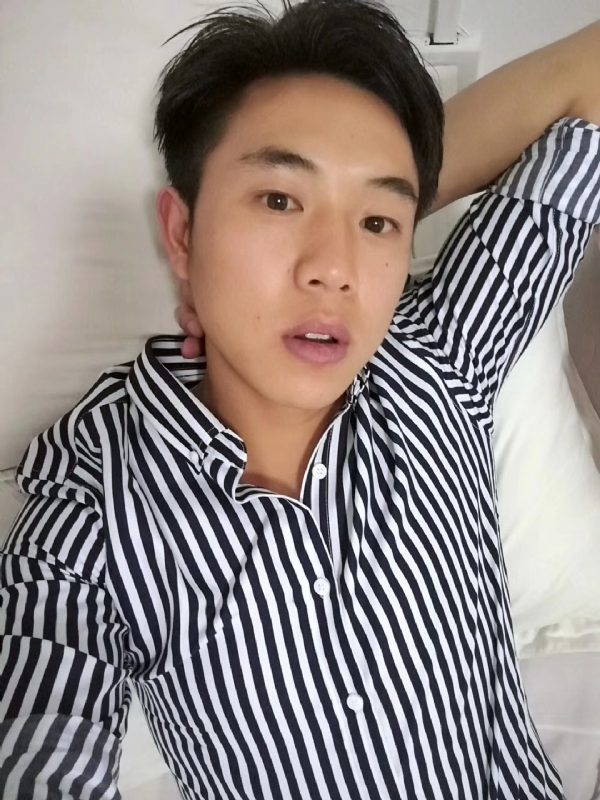 小雷的第二张照片--驻马店相亲服务中心